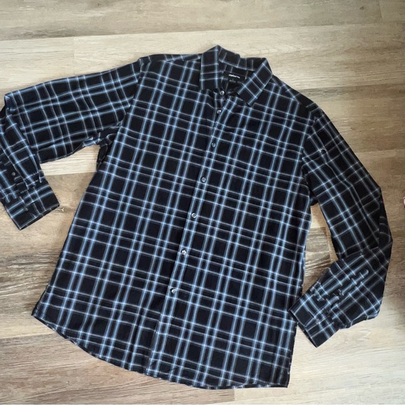 Claiborne check button down shirt - Picture 2 of 9